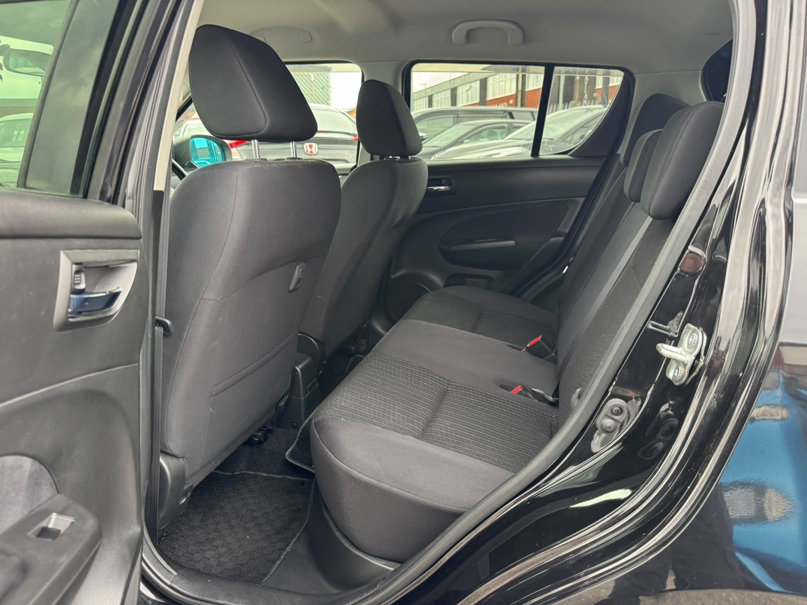 Suzuki Swift XG-DJE