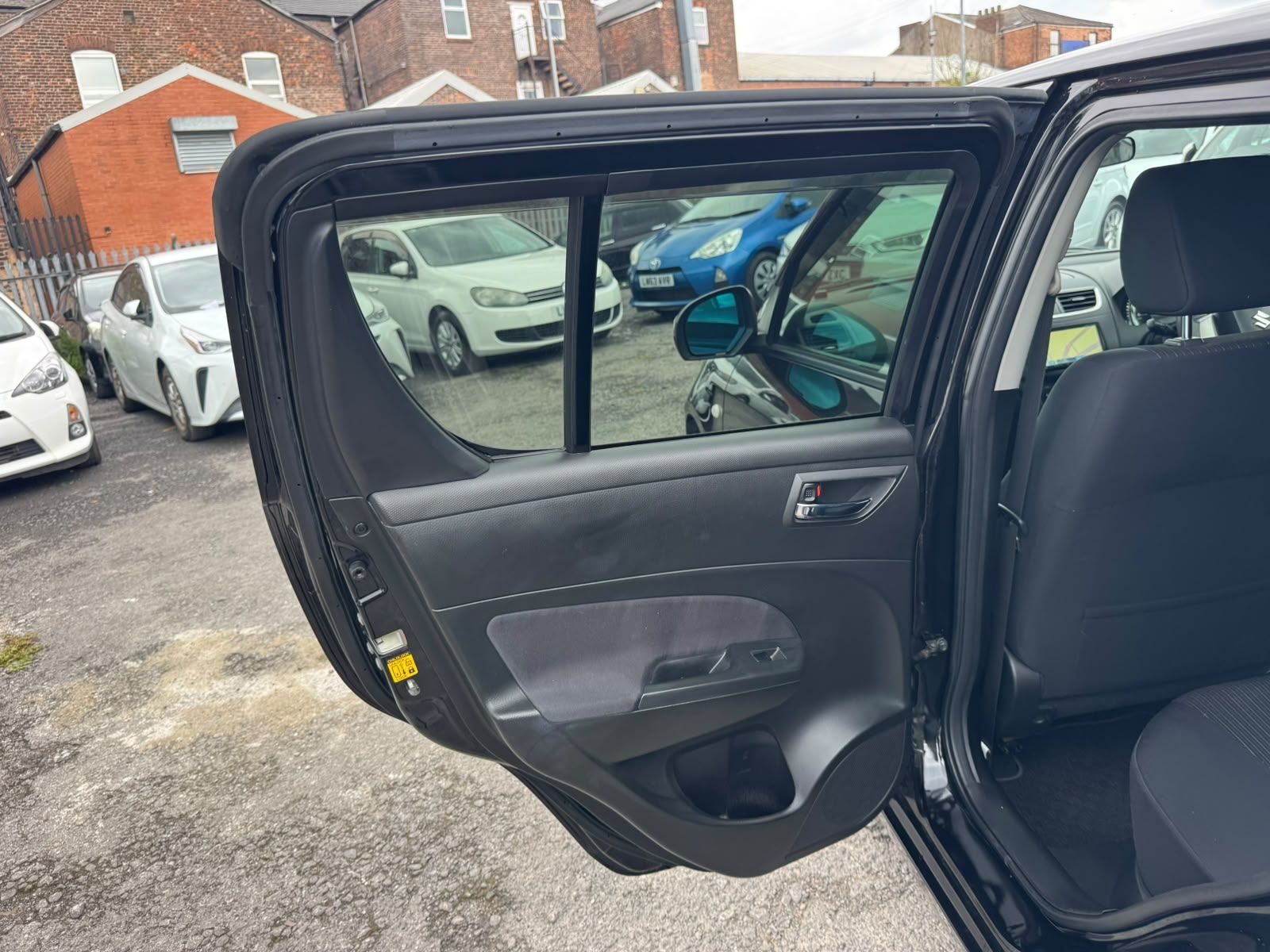 Suzuki Swift XG-DJE