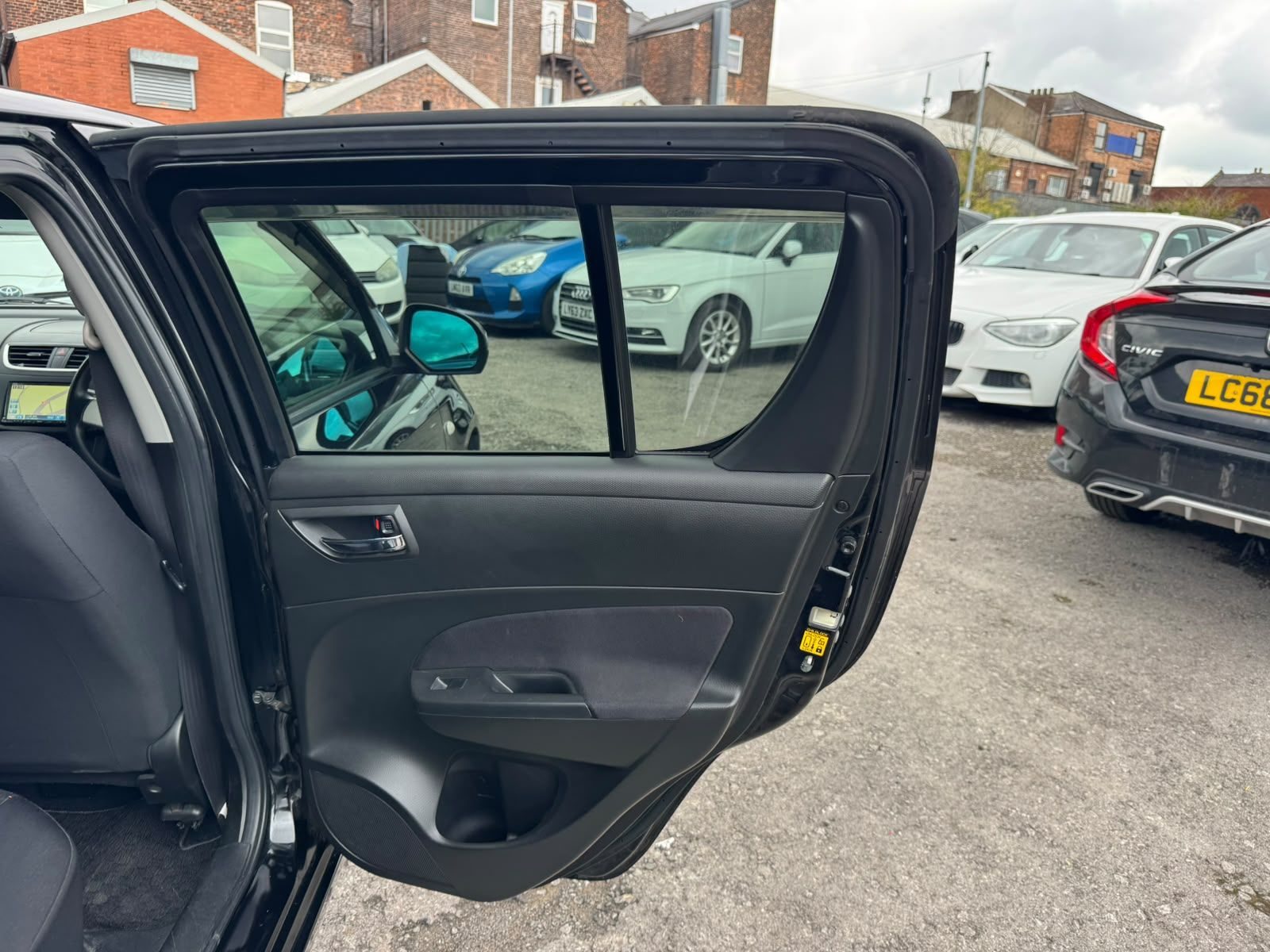 Suzuki Swift XG-DJE