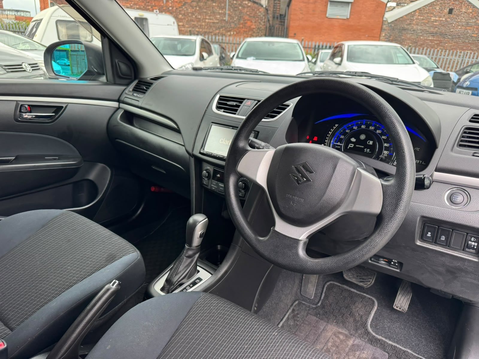 Suzuki Swift XG-DJE